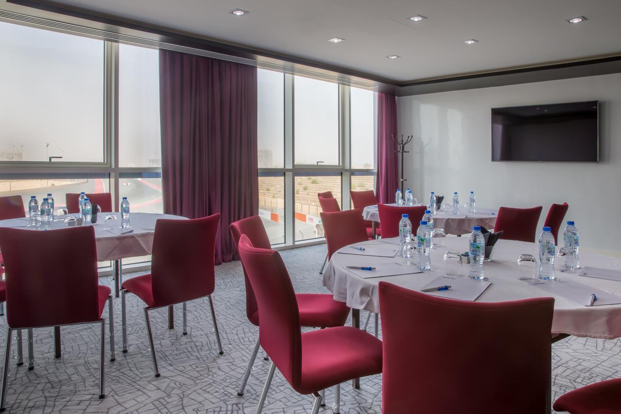Park By Radisson Motor فندق